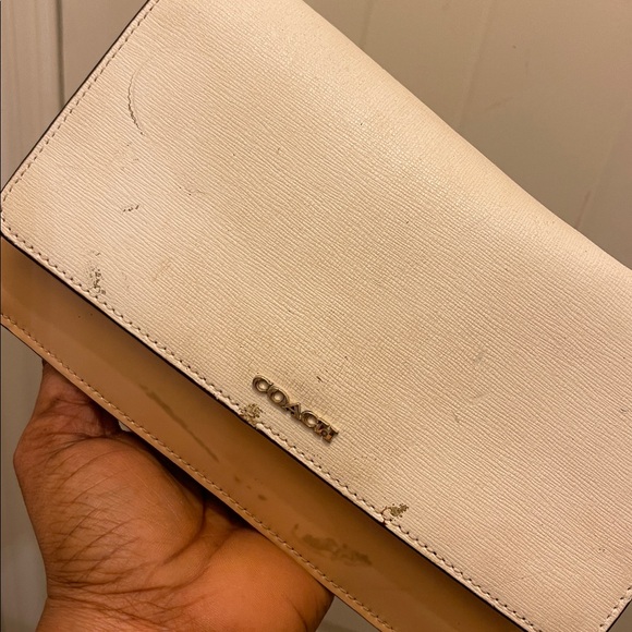 Coach, please check a picture of condition - Picture 9 of 17